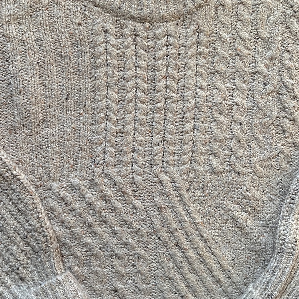 Old Navy Women’s Sweater, Beige, Size Medium - Picture 3 of 3
